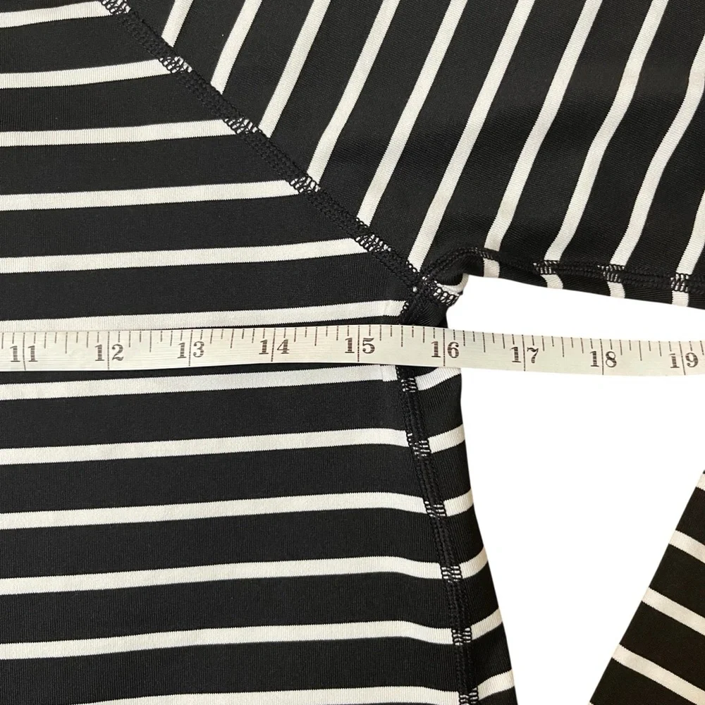 Kona Sol Black White Striped Rash Guard Swim Top S Long Sleeve UPF Surf Shirt